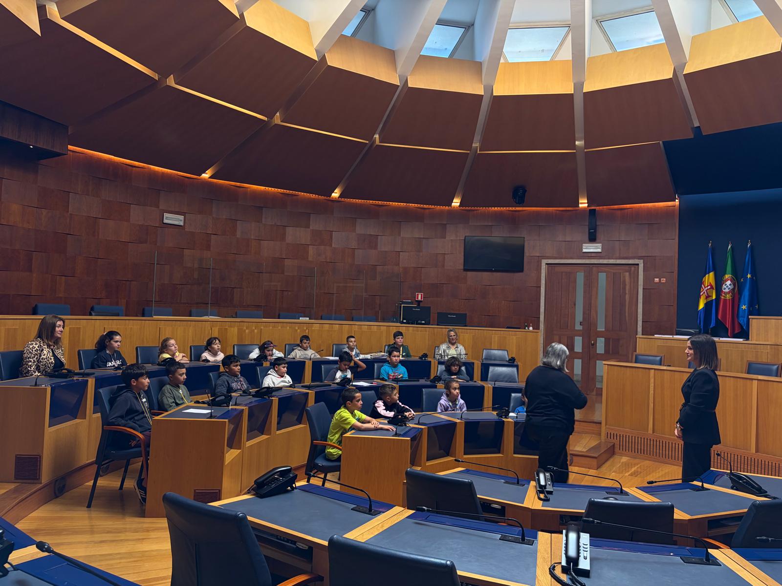 Visita à Assembleia Legislativa da RAM