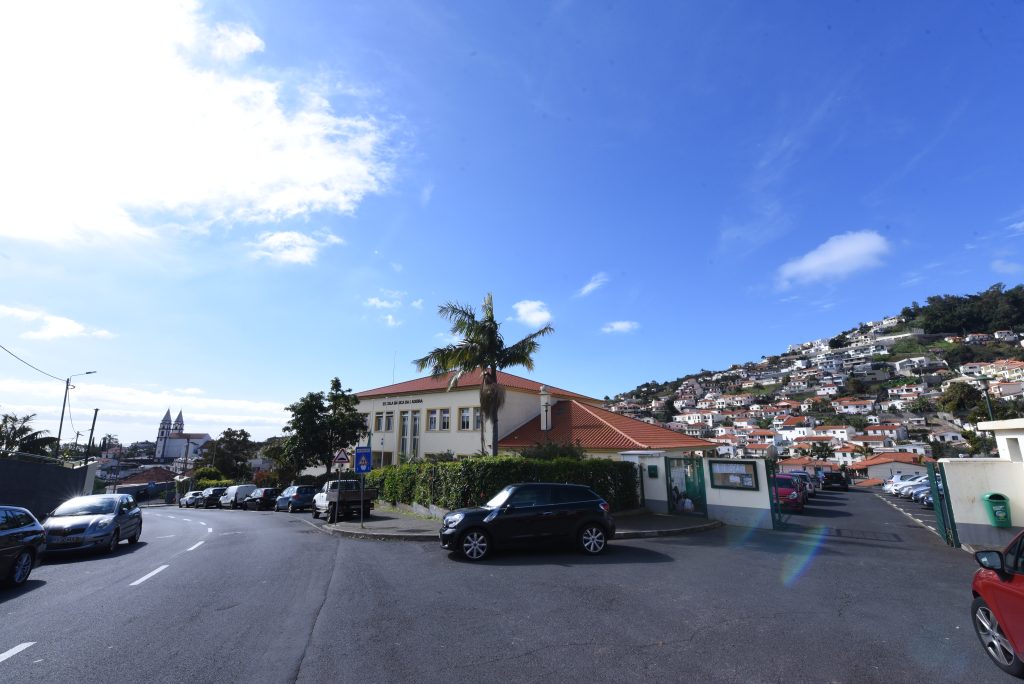 Entrada Principal 2