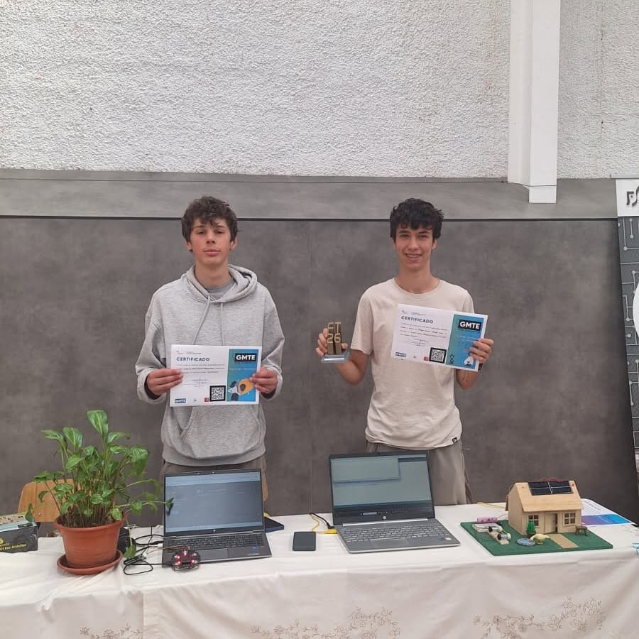 Dupla distinção para a nossa escola na Feira Tecnológica 2026!