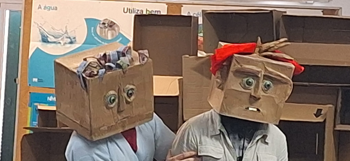 Peça de Teatro “Os Piratas” traz magia cénica à escola.