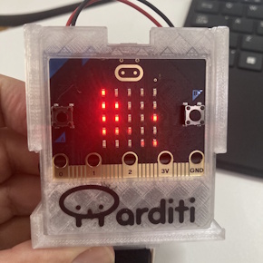 Inteligência Artificial com o Micro:bit na Sala do Futuro